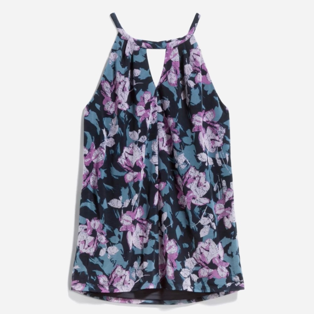 41 Hawthorn Halter. Size M. Worn once or twice. Animal/smoke-free home.
